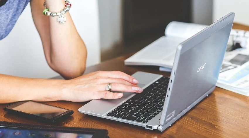 How to secure your business data through small business cloud backup services